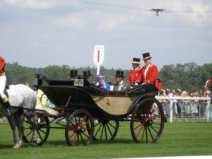 Queen Elizabeth and family in horse drawn carriage Providence Moms Blog